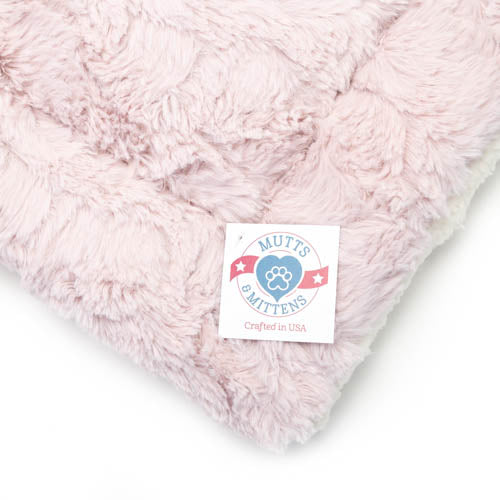 Mutts and Mittens Premium Flat Bed - Blush Pink Fur